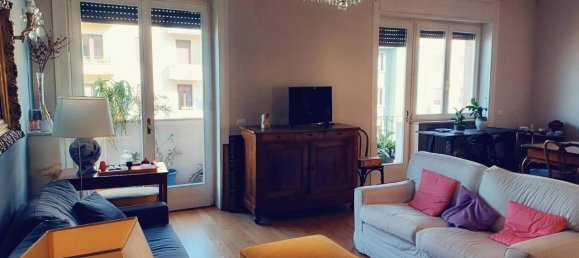 4 rooms Apartment in Milan, Italy No. 250619 2