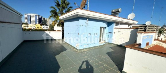 Вилла с 3 спальнями в Барлетта, Италия № 26635 14