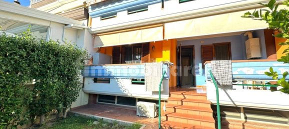 Вилла с 3 спальнями в Барлетта, Италия № 26635 30