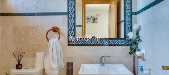 Casa de 3 dormitorios en Estepona, Spain No. 77096 16