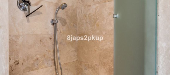 Casa de 3 dormitorios en Estepona, Spain No. 77096 17