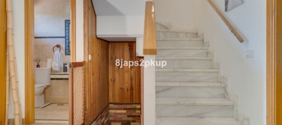 Casa de 3 dormitorios en Estepona, Spain No. 77096 4