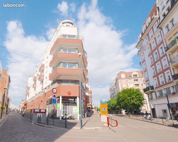 3 chambres Appartement à Romainville, France No. 359276