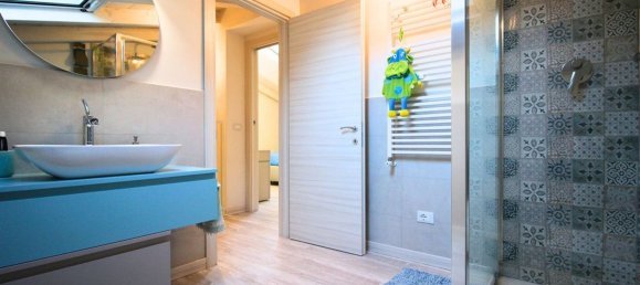 5 rooms Villa in Limbiate, Italy No. 13572 29