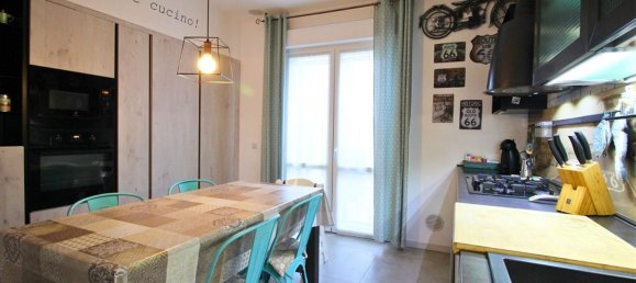 5 rooms Villa in Limbiate, Italy No. 13572 11