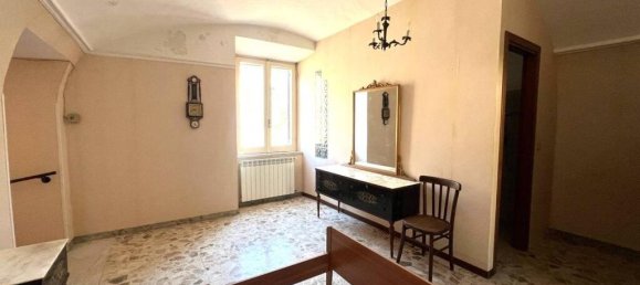 2 bedrooms Townhouse in Pescosolido, Italy No. 53460 4
