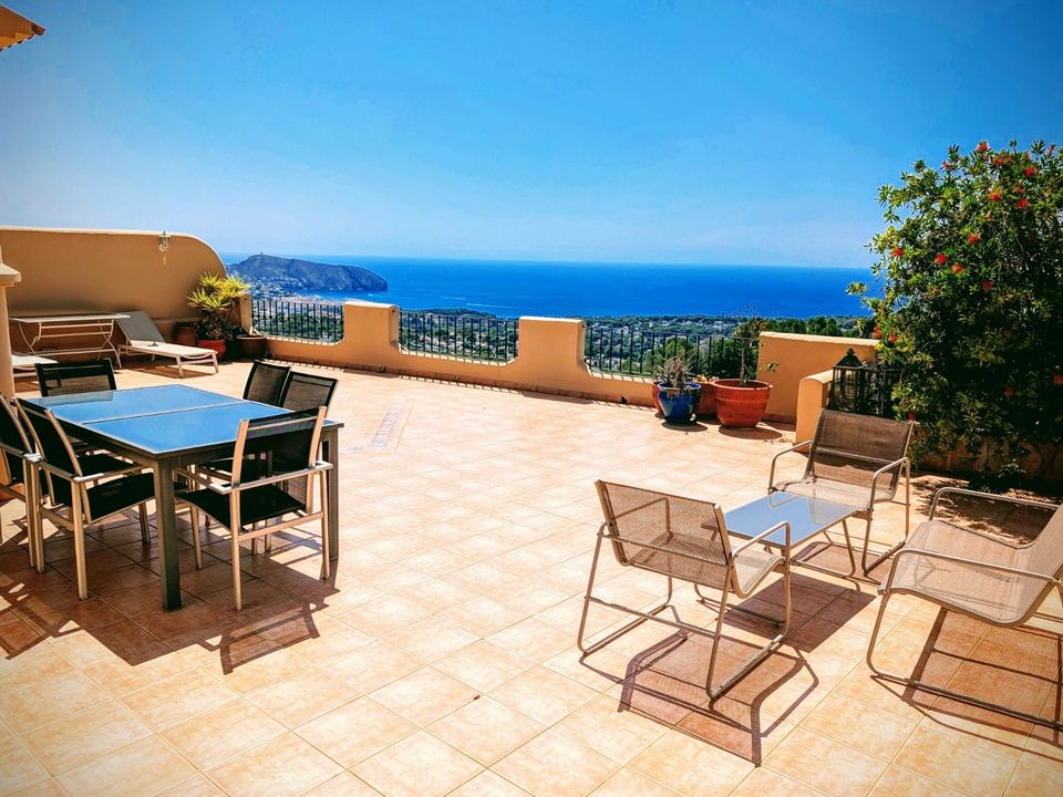 4 bedrooms Villa in Moraira, Spain No. 277850