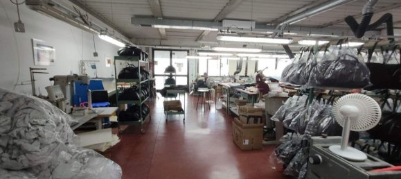 Armazém em Scandicci, Italy 258 m² N.º 369796 9