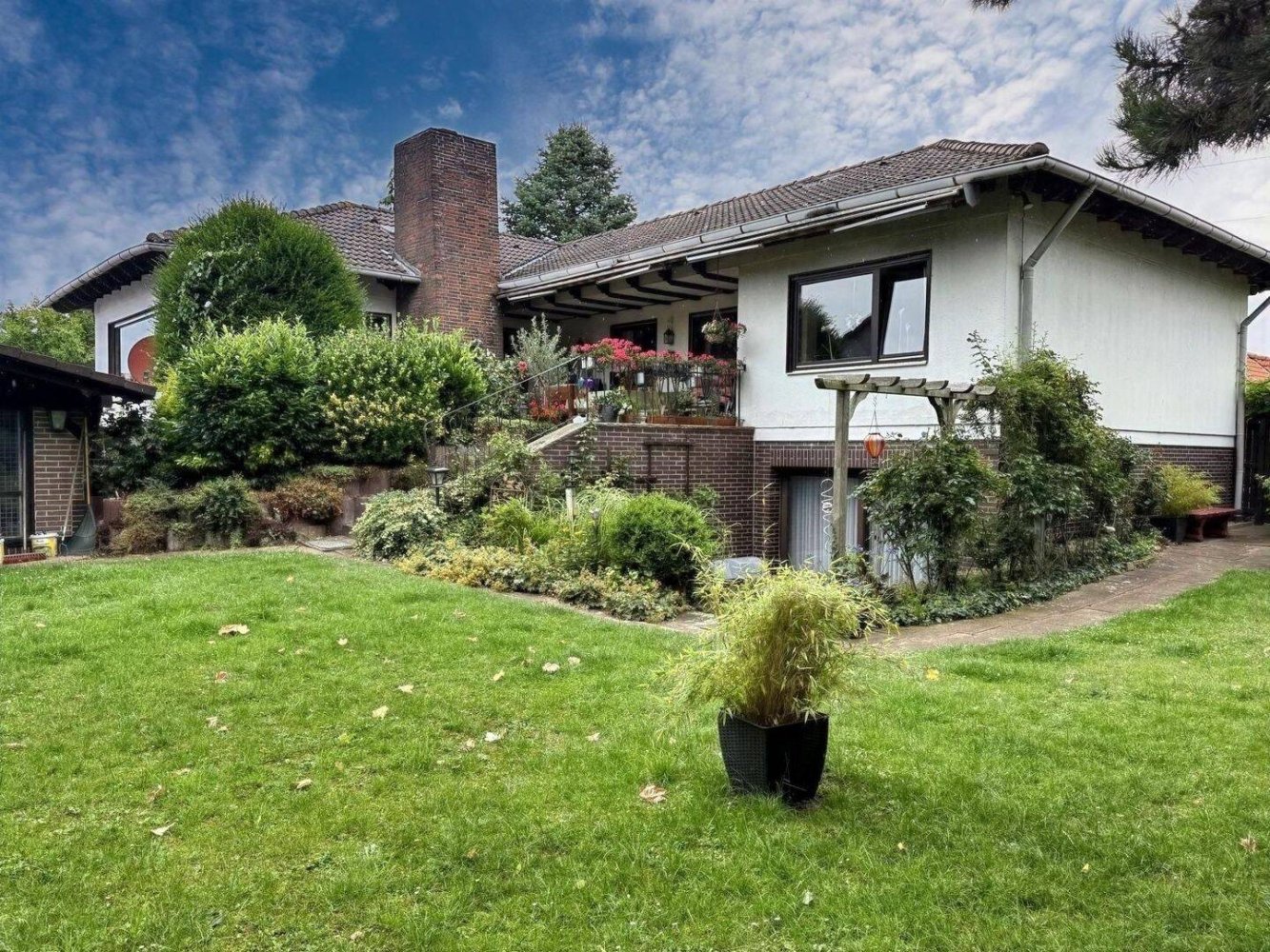 Бунгало с 4 спальнями в Hildesheim, Германия № 262191