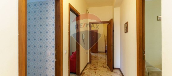 3-salle Appartement à Catania, Italy No. 81980 14