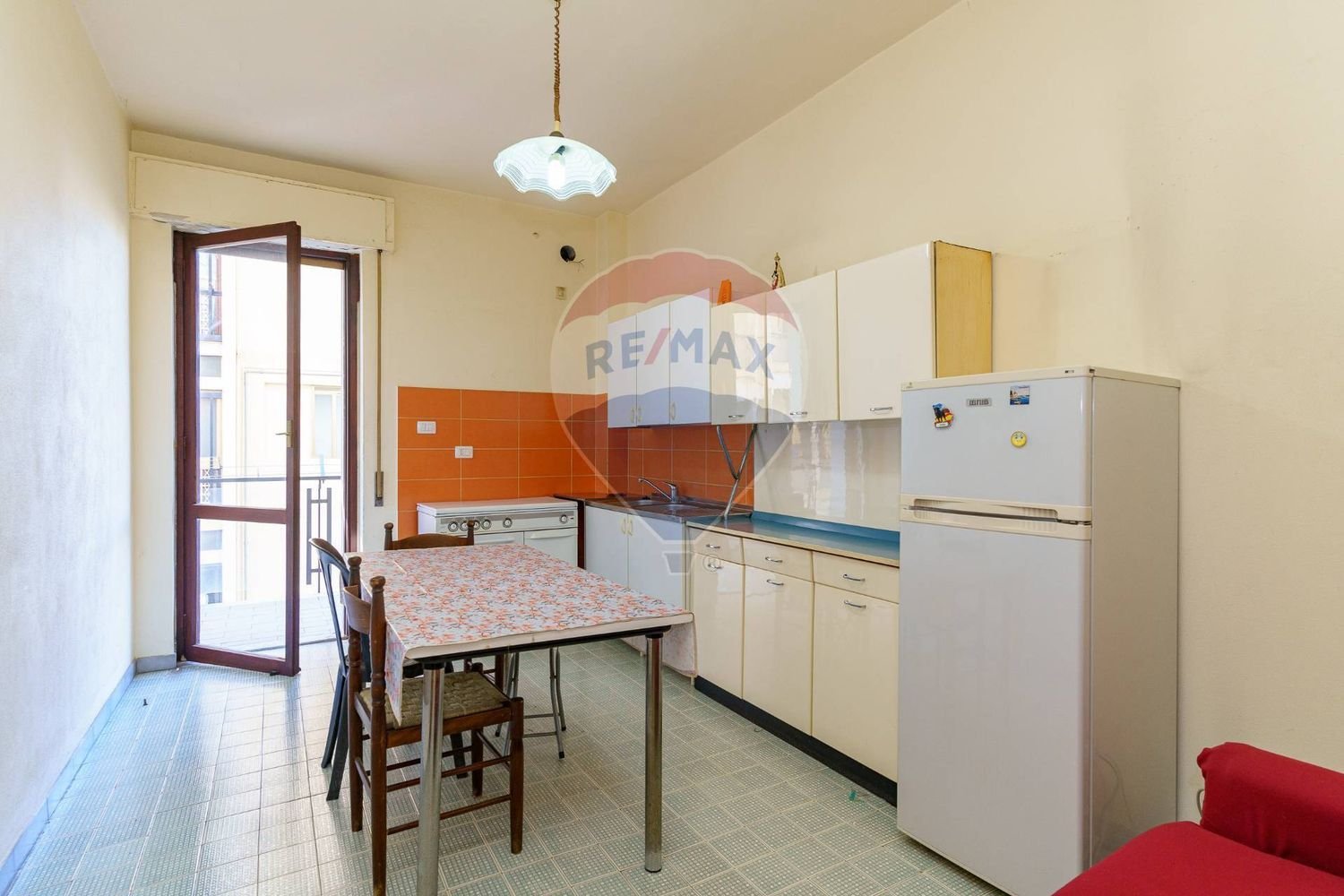 3-salle Appartement à Catania, Italy No. 81980