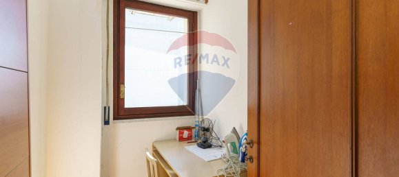 3-salle Appartement à Catania, Italy No. 81980 32