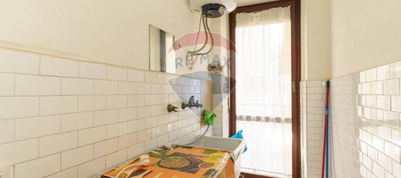 3-salle Appartement à Catania, Italy No. 81980 35