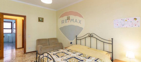 3-salle Appartement à Catania, Italy No. 81980 21