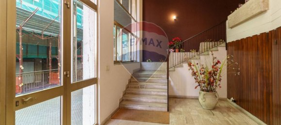 3-salle Appartement à Catania, Italy No. 81980 40