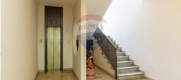 3-salle Appartement à Catania, Italy No. 81980 38