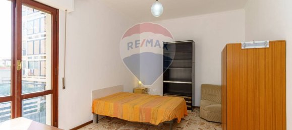 3-salle Appartement à Catania, Italy No. 81980 25