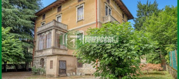 Вилла с 8 спальнями в Варесе, Италия № 307846 3