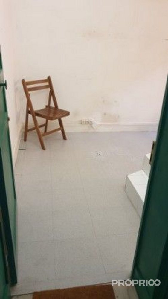 Studio in Paris, France No. 173680