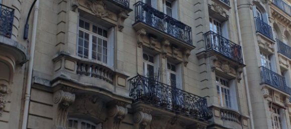 Studio in Paris, France No. 173680 8