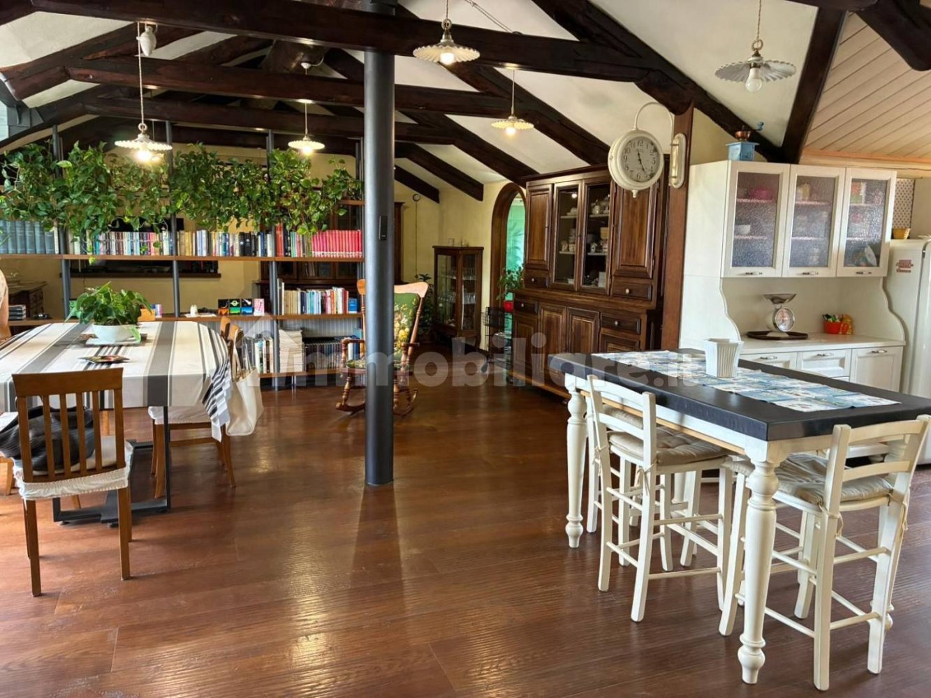 3 bedrooms Penthouse in Alba, Italy No. 262231