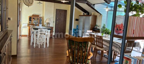 3 bedrooms Penthouse in Alba, Italy No. 262231 2