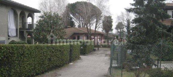 6 bedrooms Villa in Montorfano, Italy No. 314931 2