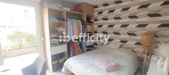 1 bedroom Apartment in Mont-Saint-Aignan, France No. 355391 8