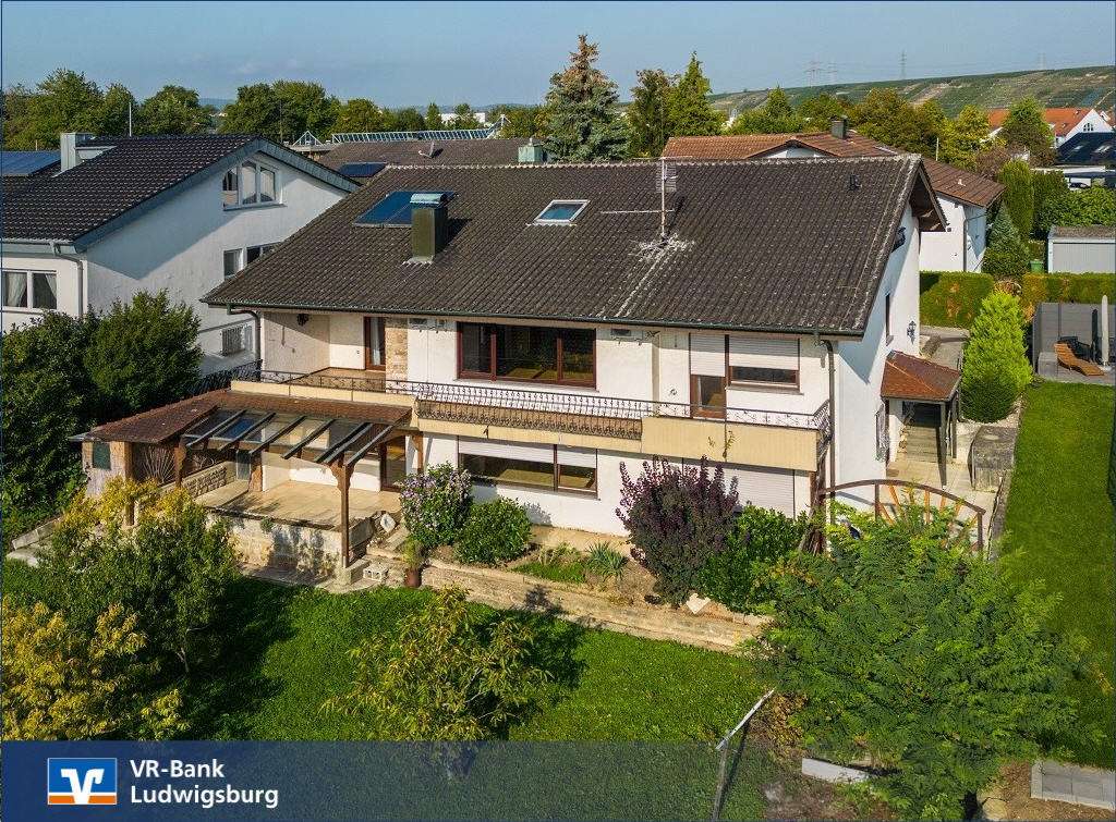 Дом с 7 комнатами в Ludwigsburg, Германия № 60538