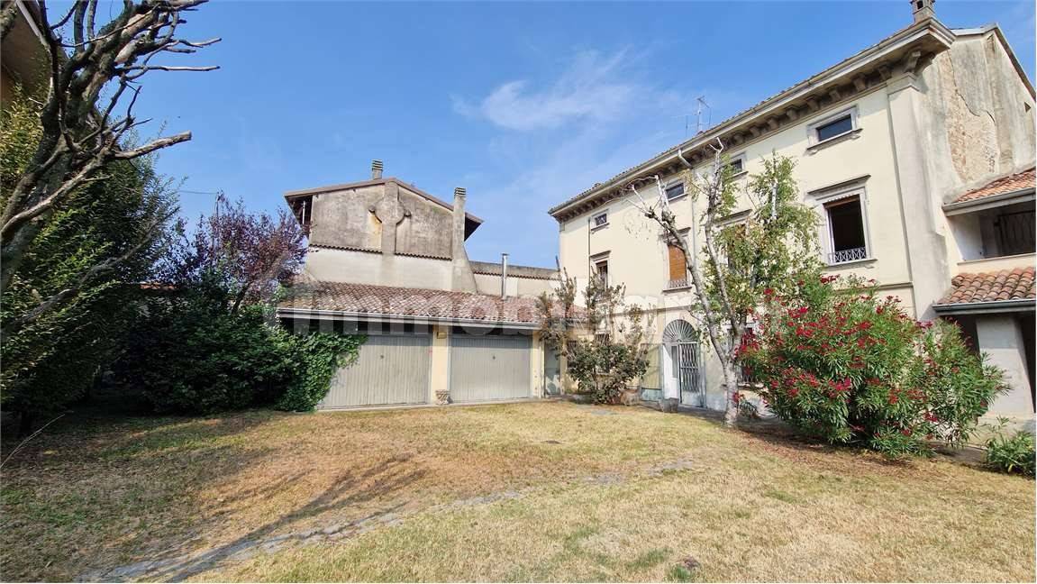 5 Schlafzimmer Villa in Fontanella, Italy, Nr. 180024