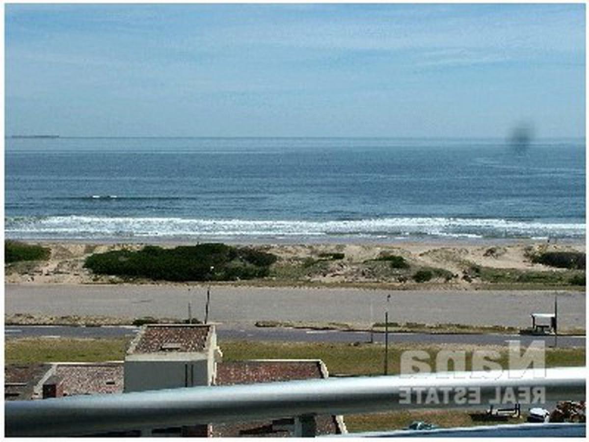 4 bedrooms Apartment in Maldonado, Uruguay No. 502