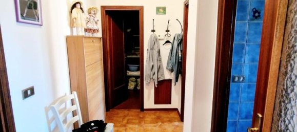 4 rooms Apartment in Campi Bisenzio, Italy No. 36166 15