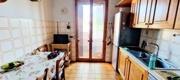4 rooms Apartment in Campi Bisenzio, Italy No. 36166 10