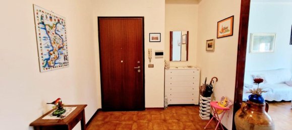 4 rooms Apartment in Campi Bisenzio, Italy No. 36166 13