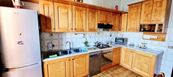 4 rooms Apartment in Campi Bisenzio, Italy No. 36166 9