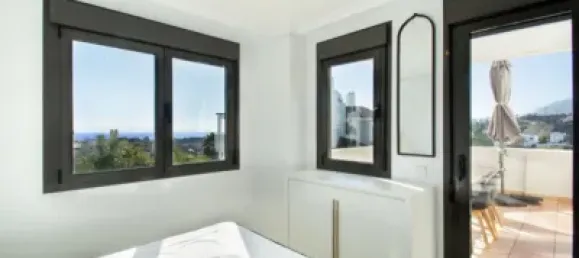 Пентхаус с 2 спальнями в Эстепона, Испания № 141989 15