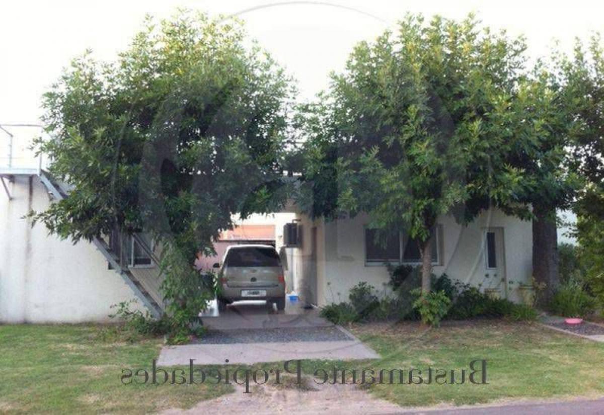 3 Schlafzimmer Haus in Pilar, Argentina, Nr. 97904