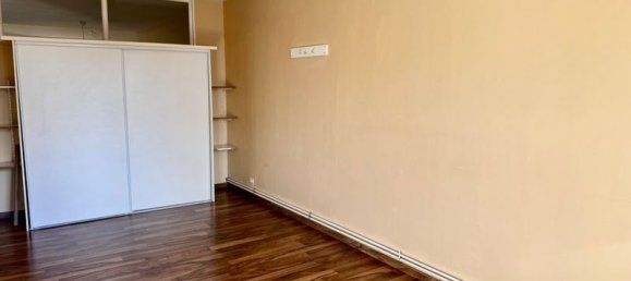 2 chambres Appartement à Saint-Quentin, France No. 233166 3