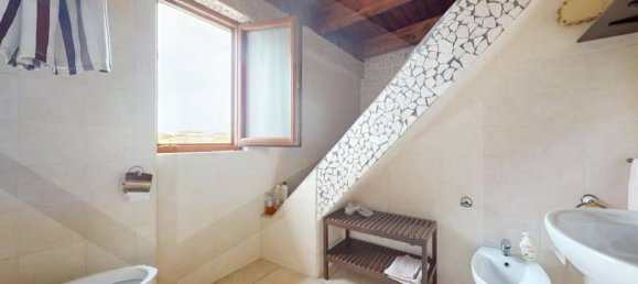 4-Zimmer Haus in Melito di Napoli, Italy, Nr. 18499 29