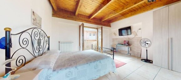 4-Zimmer Haus in Melito di Napoli, Italy, Nr. 18499 24