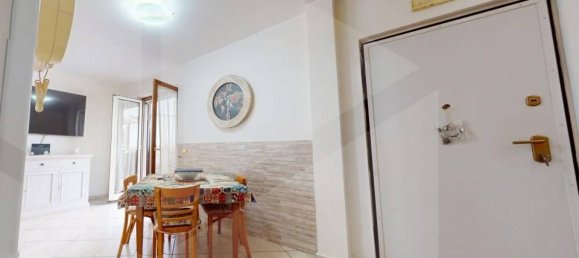 4-Zimmer Haus in Melito di Napoli, Italy, Nr. 18499 4