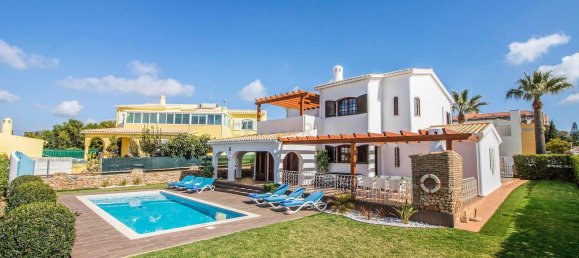 4 bedrooms House in Guia, Portugal No. 107510 5