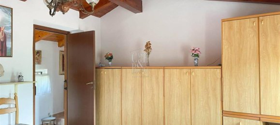 8 rooms House in Romagnese, Italy No. 32817 35