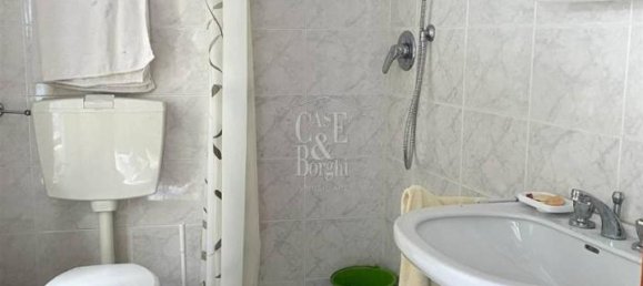 8 rooms House in Romagnese, Italy No. 32817 49