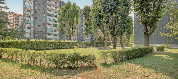 3 rooms Apartment in Milan, Italy No. 303754 21