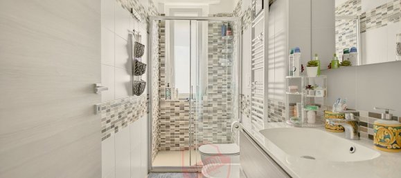 3 rooms Apartment in Milan, Italy No. 303754 17