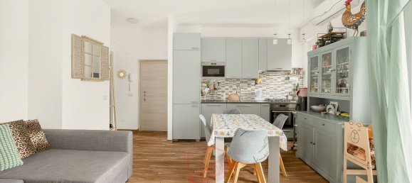 3 rooms Apartment in Milan, Italy No. 303754 4