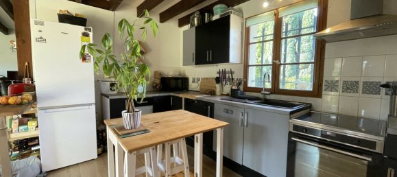 4 bedrooms House in Morlaas, France No. 107196 4