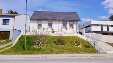 4 rooms House in Bad Deutsch-Altenburg, Austria No. 129677