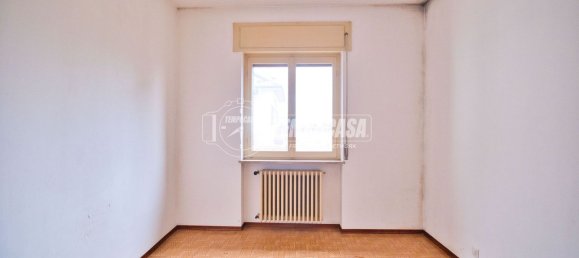 3غرفة شقة في Cameri, Italy رقم 228355 10